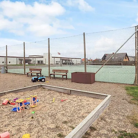 4 Person In Vestervig-by Traum Vestervig